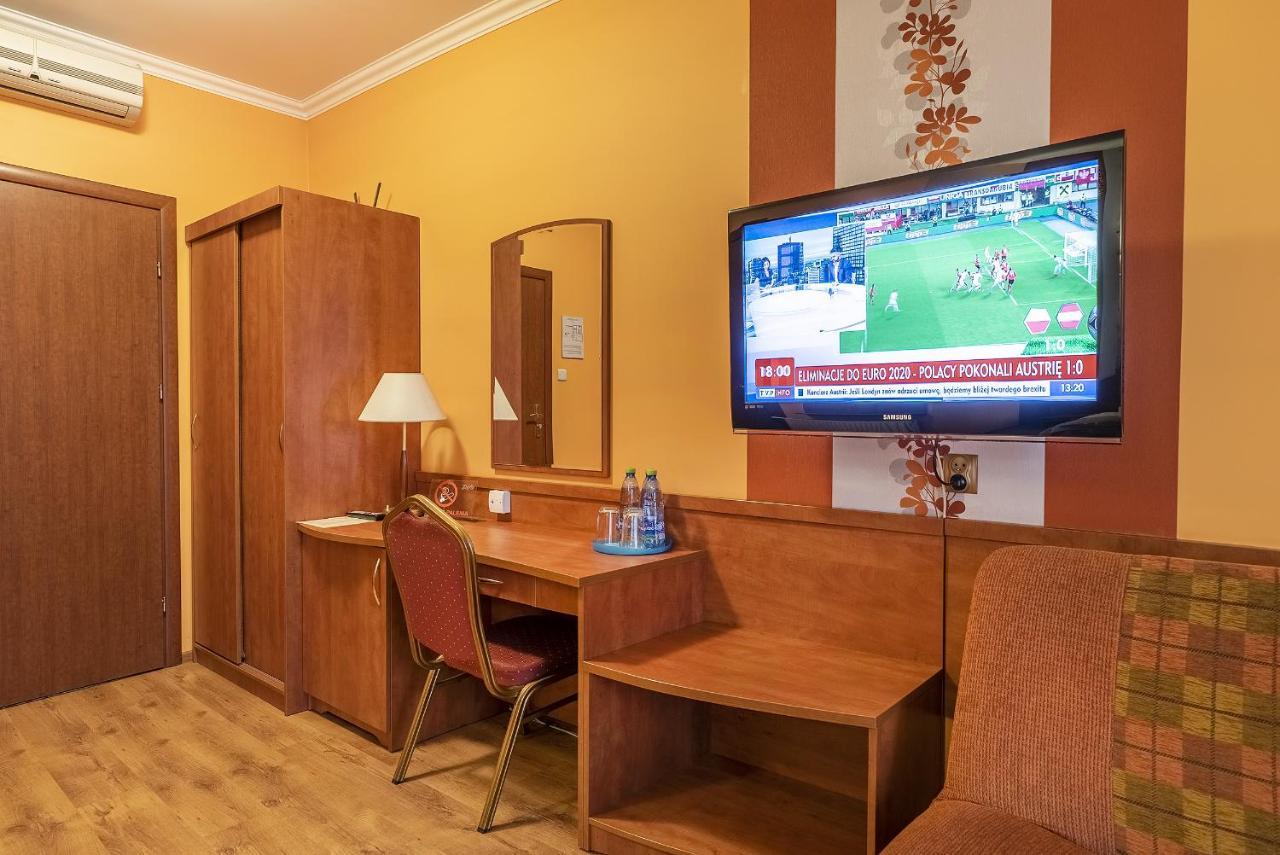 Hotel Doris Oborniki Eksteriør billede