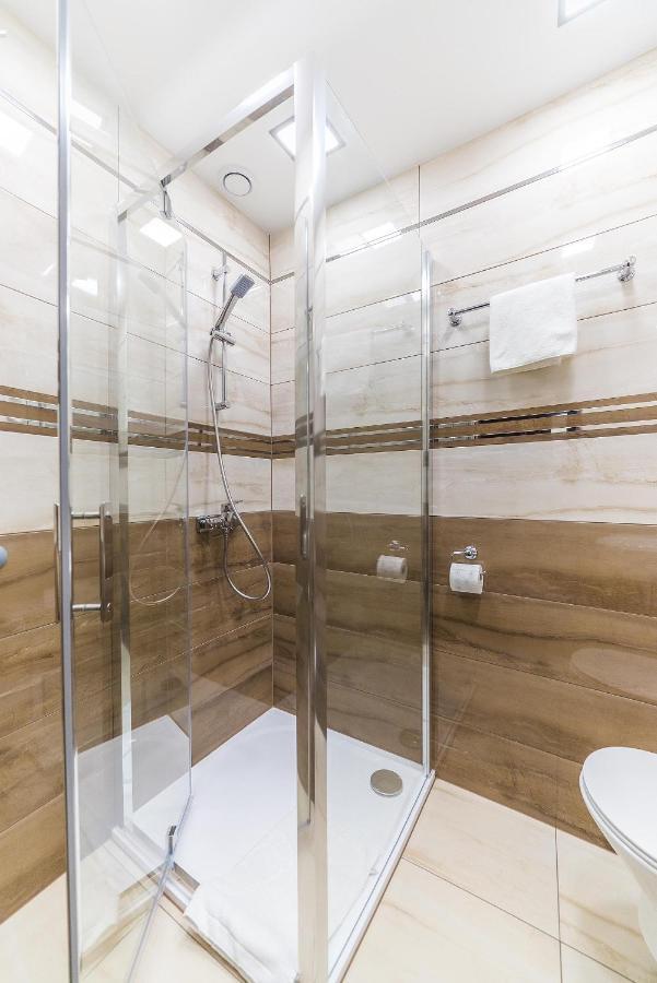 Hotel Doris Oborniki Eksteriør billede