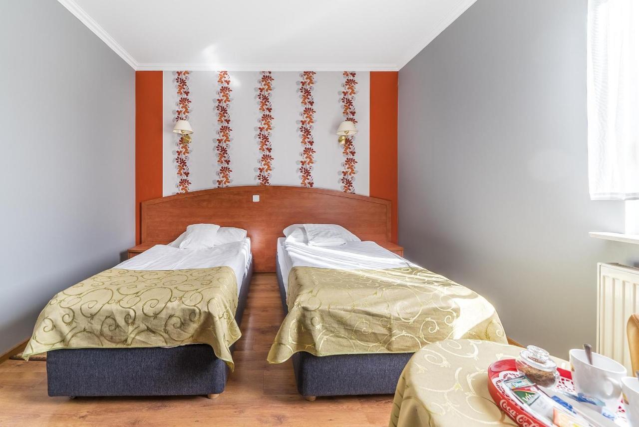 Hotel Doris Oborniki Eksteriør billede